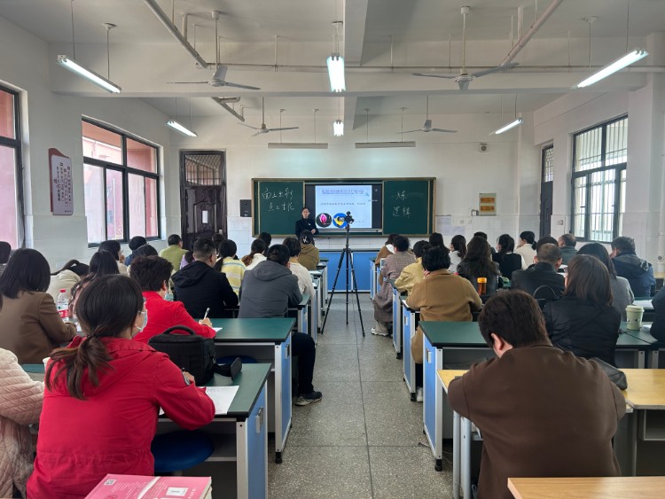 1680143444102798.jpg 图4刘丽霞老师.jpg